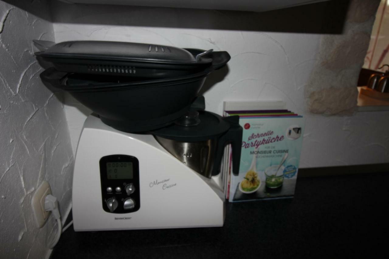 Haus Abbi, Ferienwohnung Mit Schwimmbad Hage 外观 照片