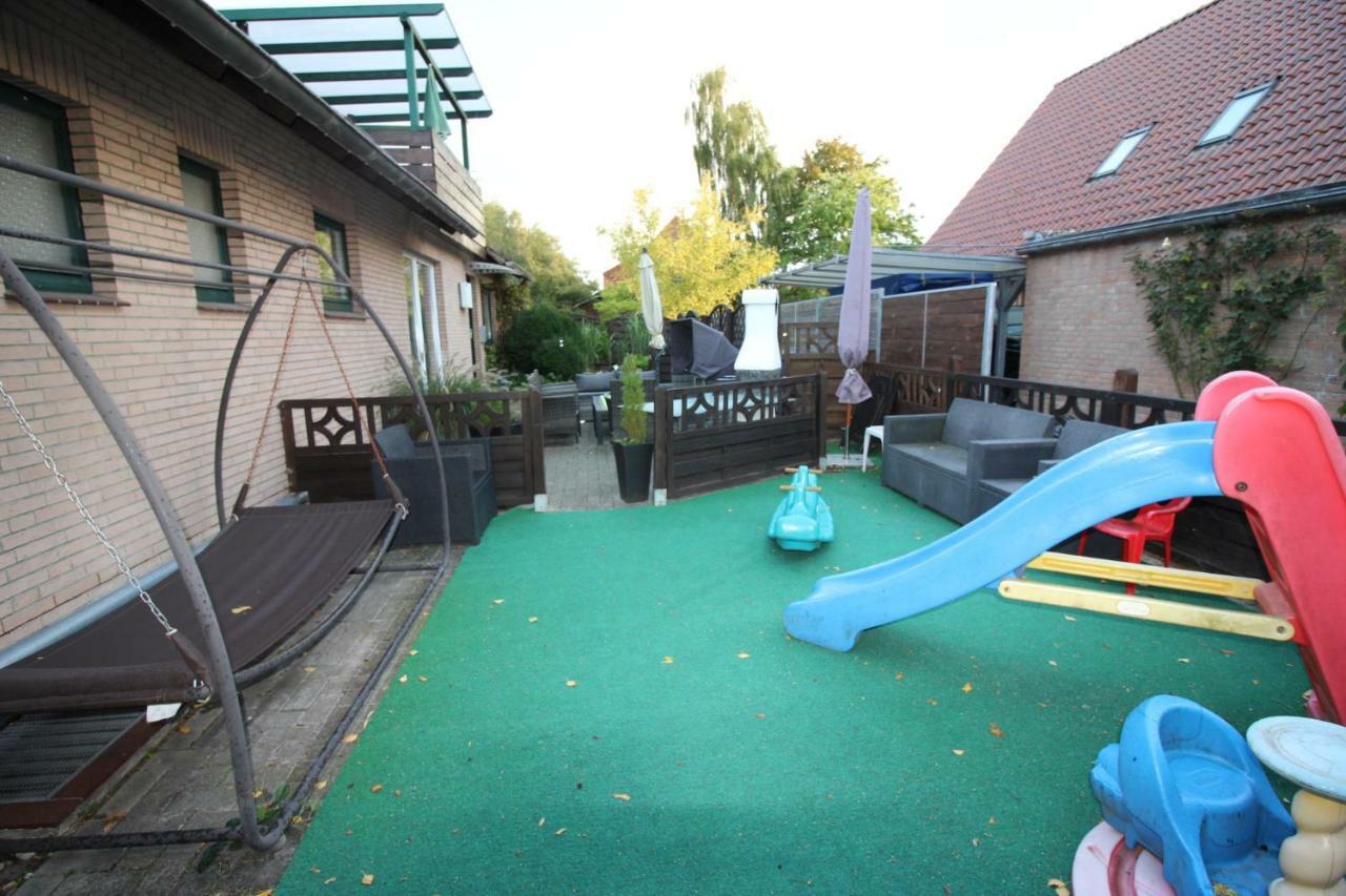 Haus Abbi, Ferienwohnung Mit Schwimmbad Hage 外观 照片