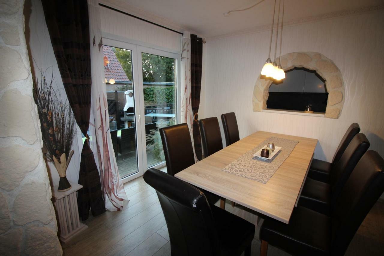 Haus Abbi, Ferienwohnung Mit Schwimmbad Hage 外观 照片