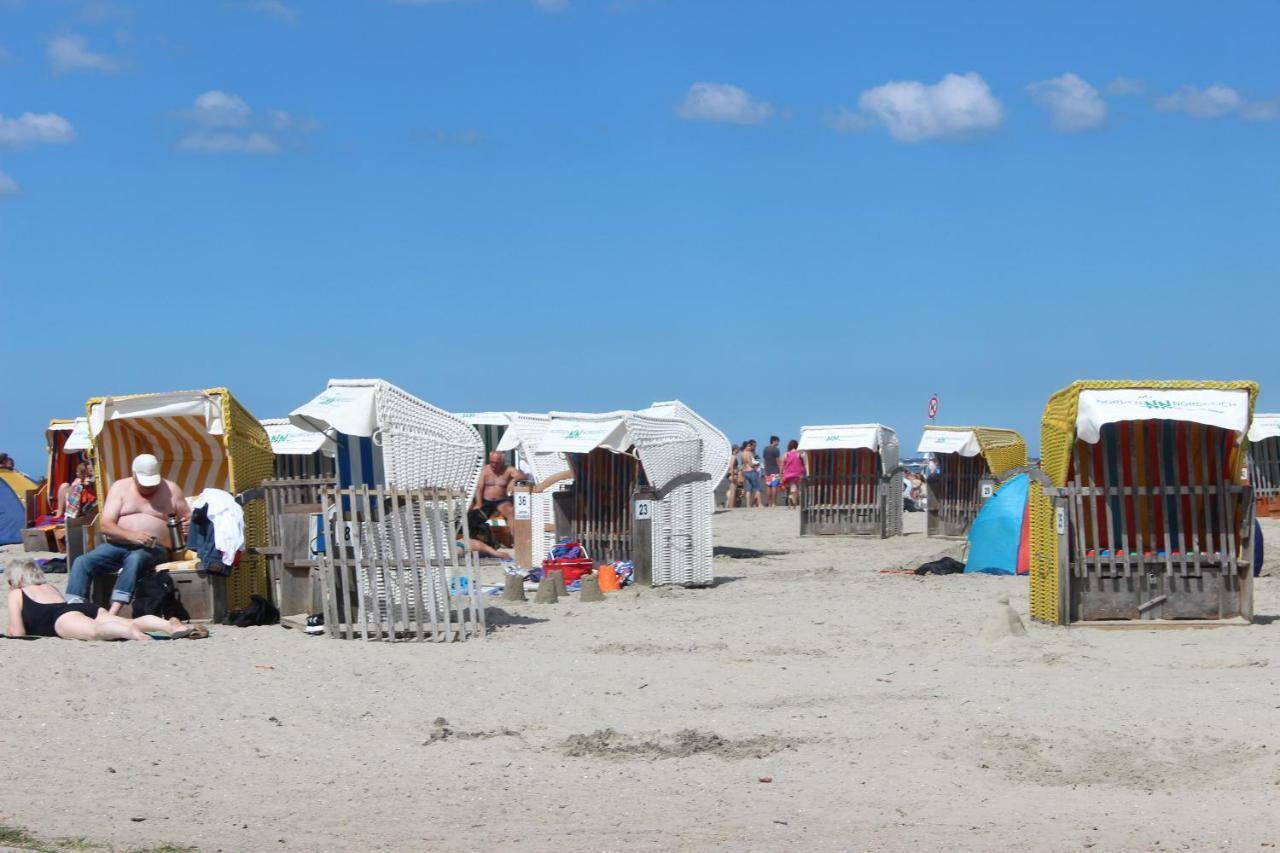 Haus Abbi, Ferienwohnung Mit Schwimmbad Hage 外观 照片