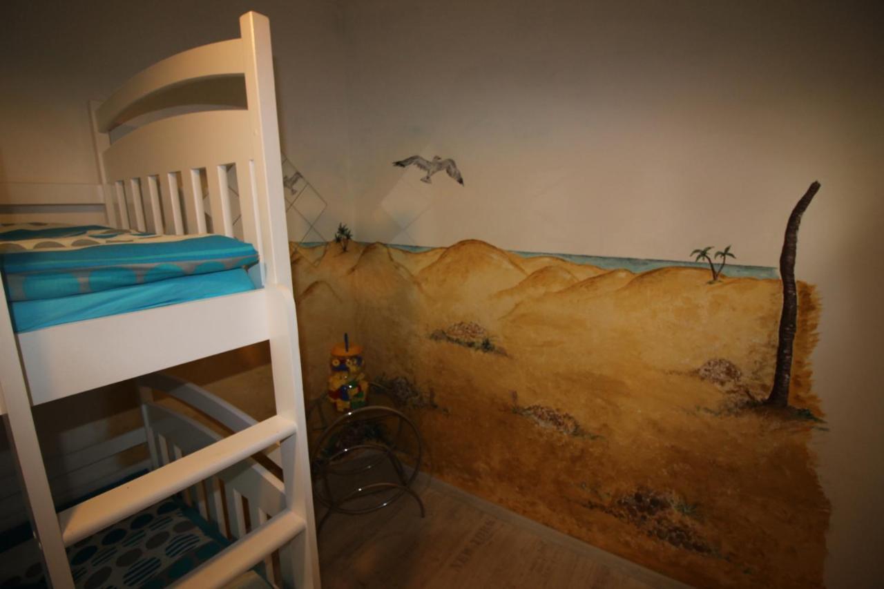 Haus Abbi, Ferienwohnung Mit Schwimmbad Hage 外观 照片